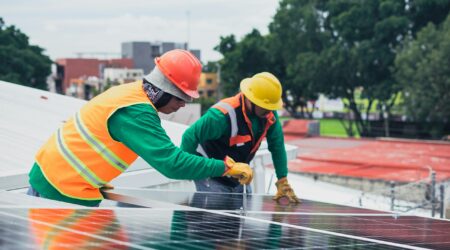 Energía solar vs. generadores diésel: ¿Cuál conviene más para industrias y agro?